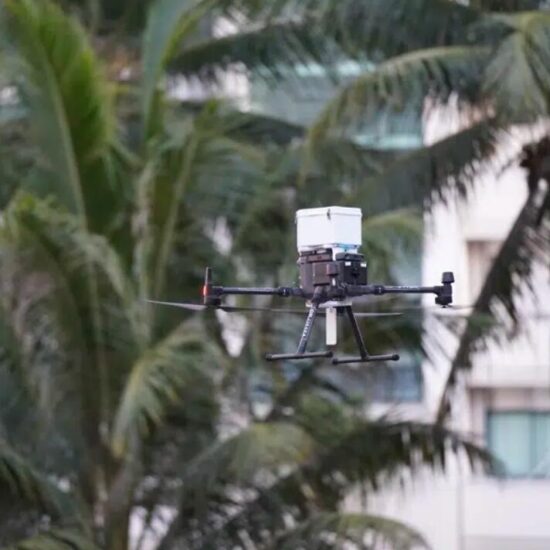 菲律宾使用大疆无人机向偏远地区运输药品